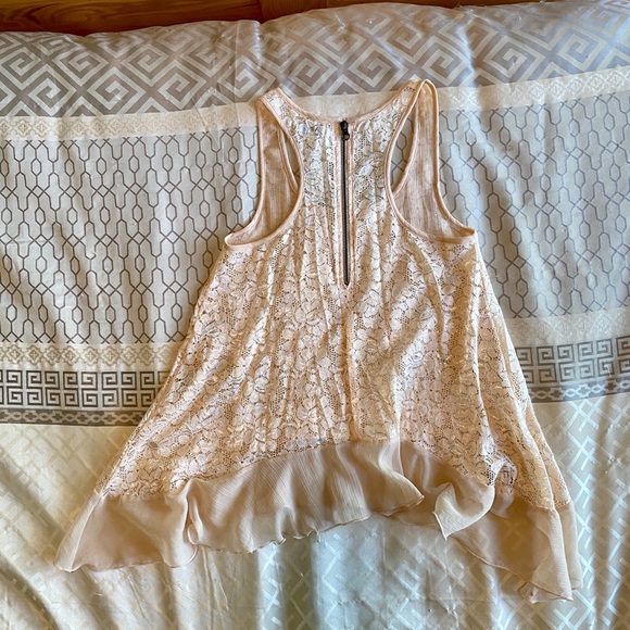 Little top from Buffalo - Picture 2 of 3